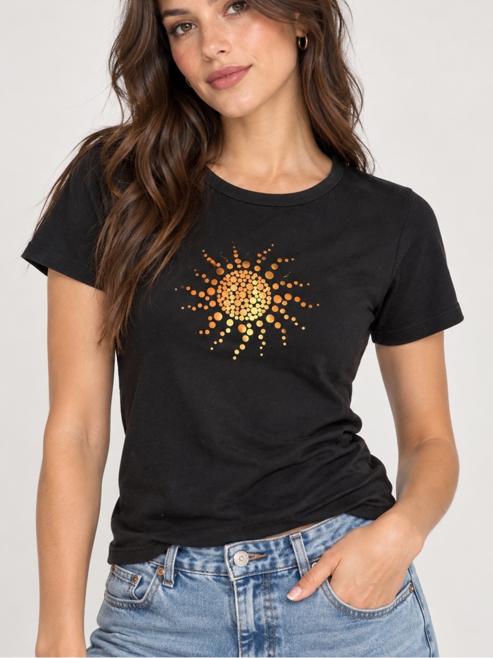 100% Cotton Black Short-Sleeve Sunburst Graphic Tee